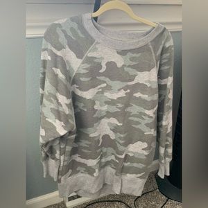 aerie camo crewneck. Like new!